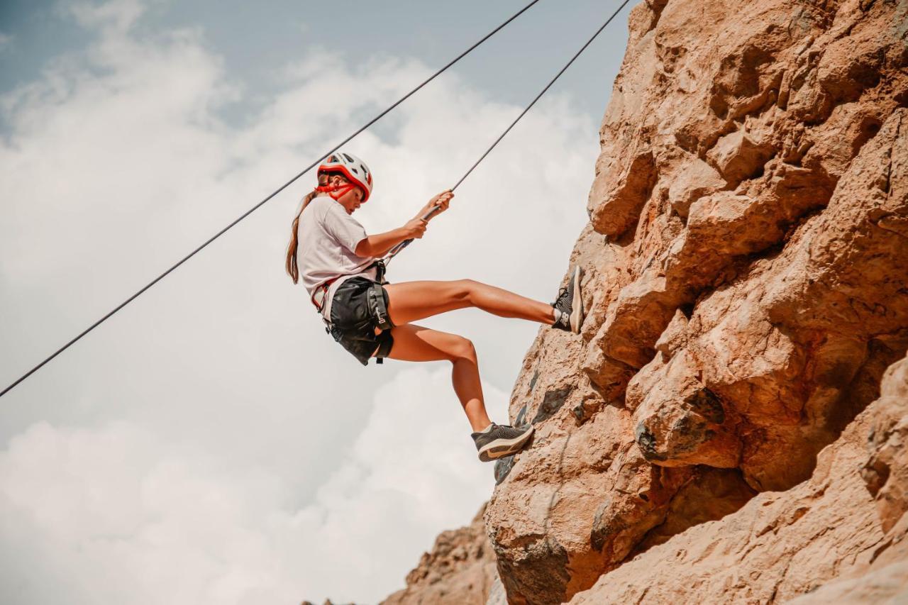 Bear Grylls Explorers Camp Ras al-Khaimah Bagian luar foto